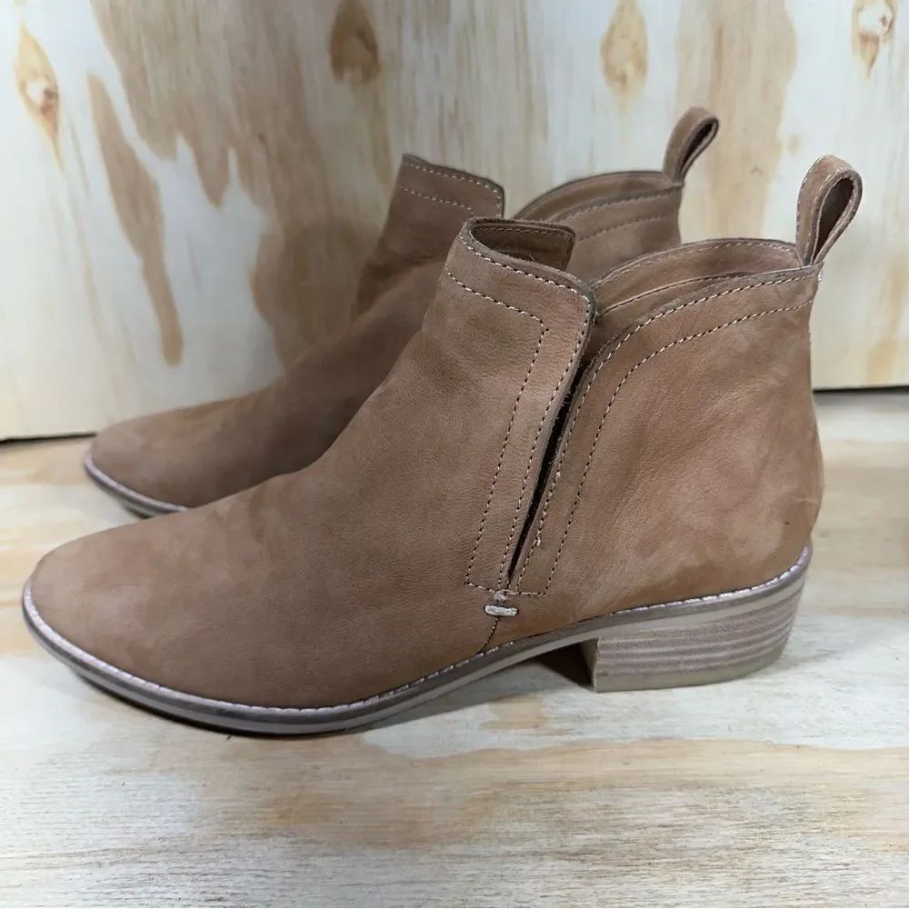 Dolce Vita Tessey Tan Suede Ankle Boots Women’s Size 8